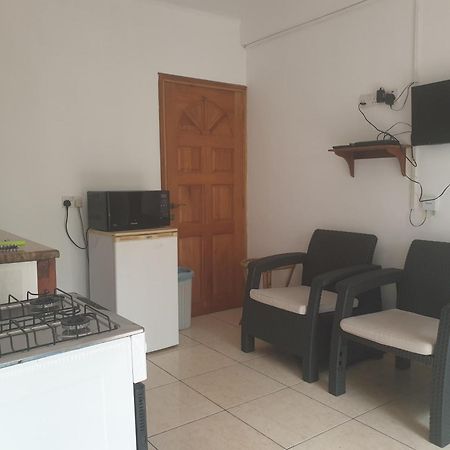 Palmont Commercial Self-Catering Apartments - Beau Vallon Buitenkant foto