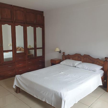 Palmont Commercial Self-Catering Apartments - Beau Vallon Buitenkant foto